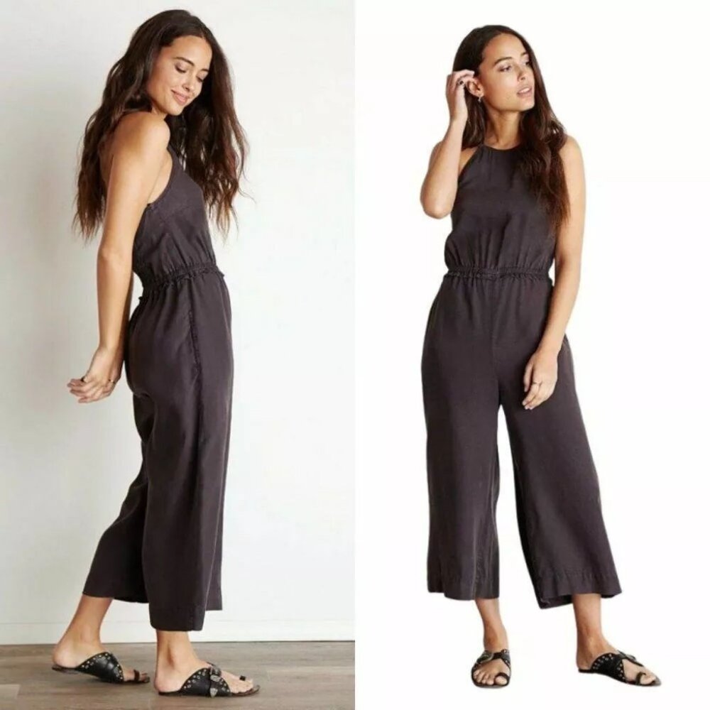 Bella Dahl Halter Jumpsuit Size Medium in Carbon Gray Smocked Low Back